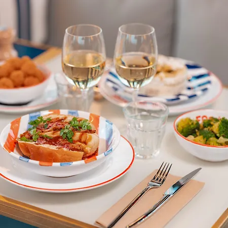 ホテル Eklo Paris Porte De Versailles 3*